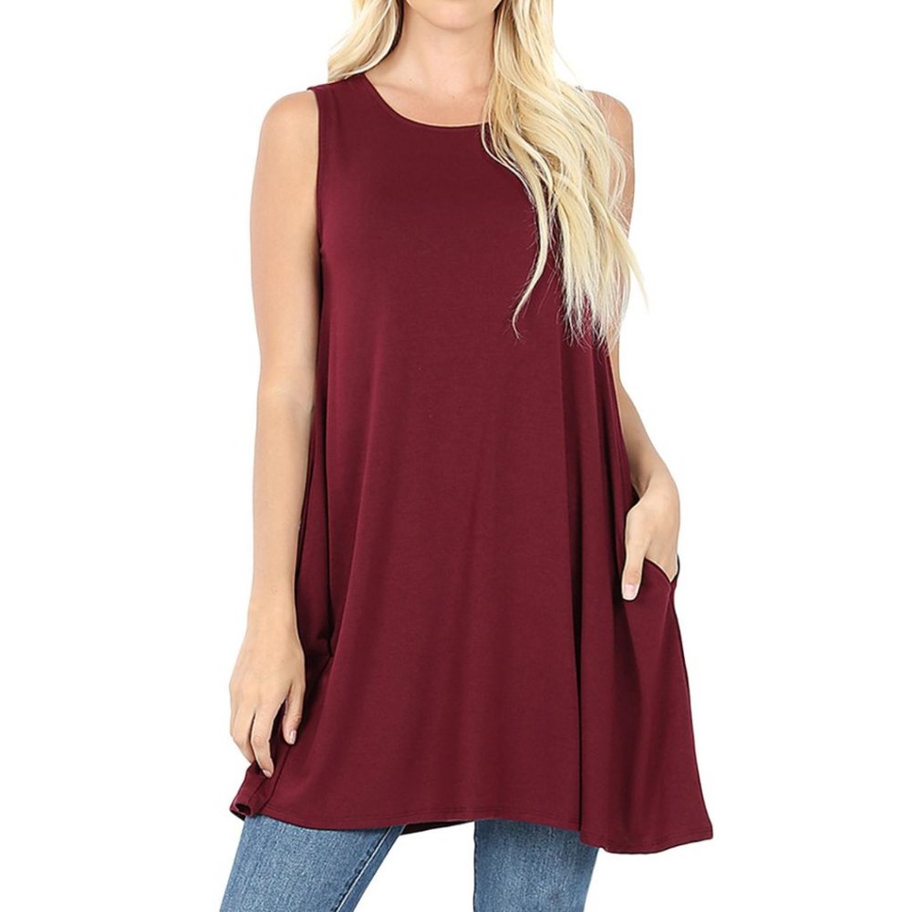 NWOT Burgundy Sleeveless Pocketed Tunic